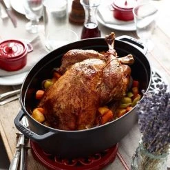 Staub Cocotte Oval Aus Gusseisen In Basilikumgrün -KitchenAid shop 12072 rgb 300dpi neu 5