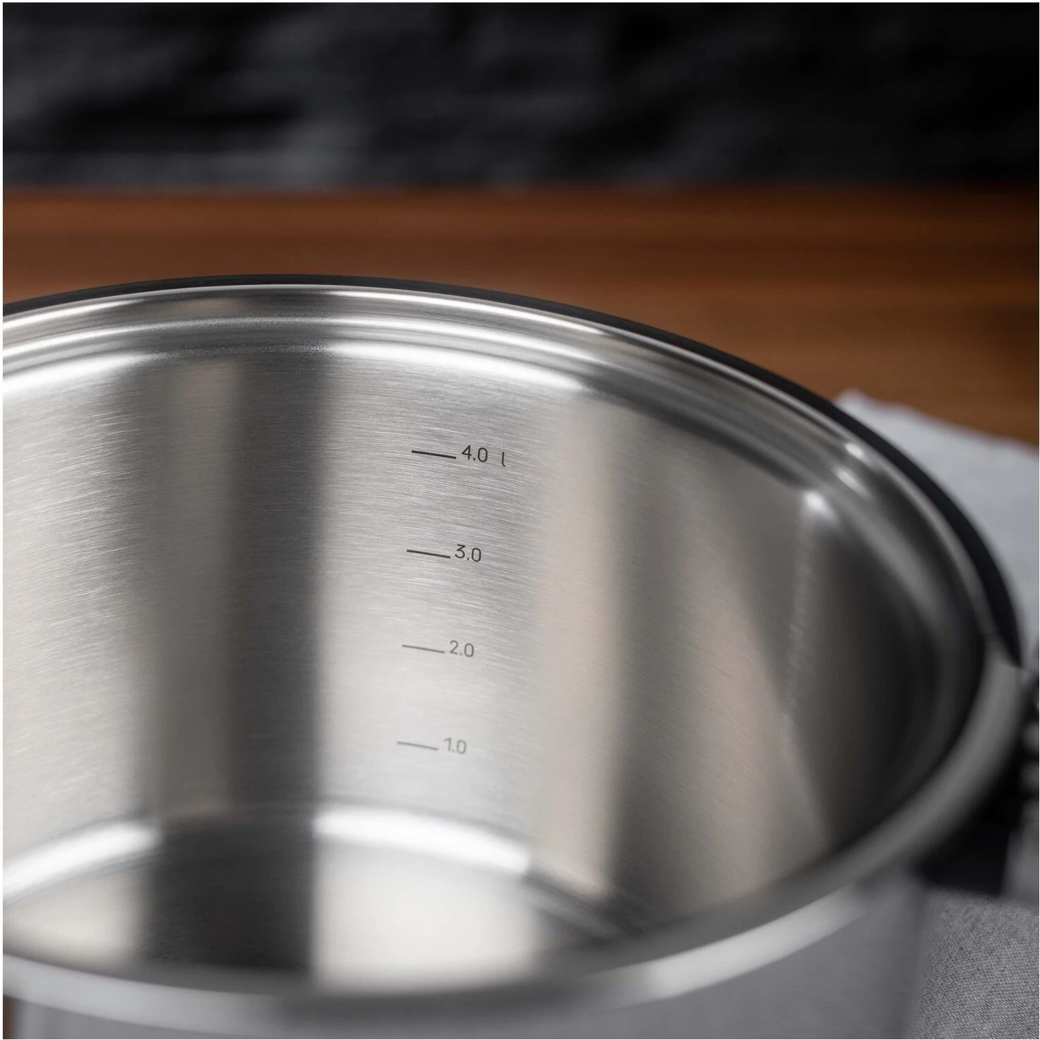 Kuhn Rikon DUROTHERM® Pro Servierkochtopf 5.0 L/22 Cm 5 Kuhn Rikon DUROTHERM® Pro Servierkochtopf 5.0 L/22 Cm – Bild 3