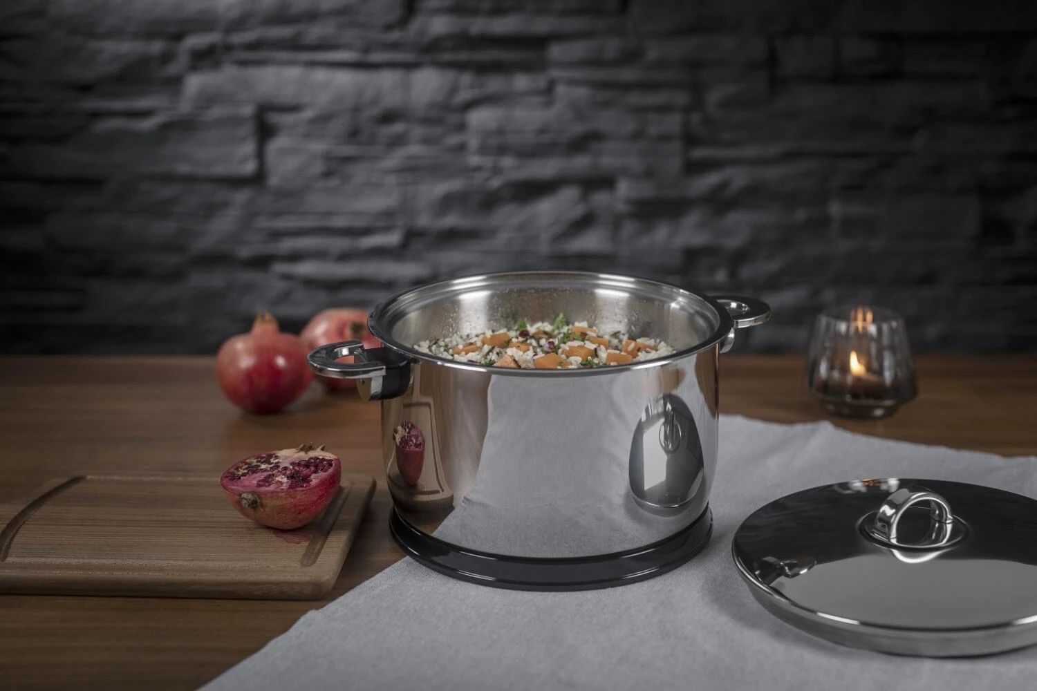 Kuhn Rikon DUROTHERM® Pro Servierkochtopf 5.0 L/22 Cm 4 Kuhn Rikon DUROTHERM® Pro Servierkochtopf 5.0 L/22 Cm – Bild 2