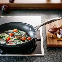 Le Creuset Pfanne 3-ply PLUS Flach Antihaft 7 Le Creuset Pfanne 3-ply PLUS Flach Antihaft -KitchenAid shop 3 ply PLUS 5 l