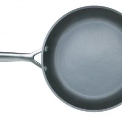 Le Creuset Aluminium-Antihaft-Pfanne Flach 21 Le Creuset Aluminium-Antihaft-Pfanne Flach -KitchenAid shop Aluminium Pfanne flach von oben l