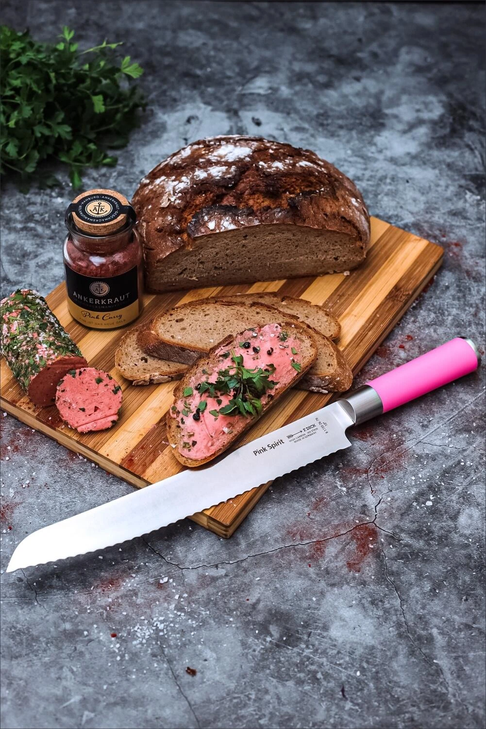 Dick Brotmesser Pink Spirit Mit Wellenschliff 4 Dick Brotmesser Pink Spirit Mit Wellenschliff – Bild 2