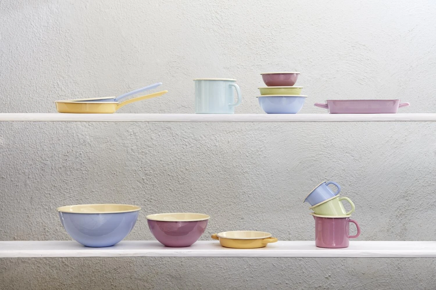 Riess Emaille Riess Servierpfanne Aus Emaille In Goldgelb 5 Riess Emaille Riess Servierpfanne Aus Emaille In Goldgelb – Bild 3