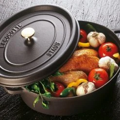 Staub Cocotte Oval Aus Gusseisen In Schwarz -KitchenAid shop Staub cocotte ambiente 1 l