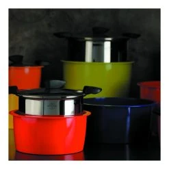 Kuhn Rikon Hotpan Servierkochtopf In Fuchsia -KitchenAid shop hotpan ip5 web